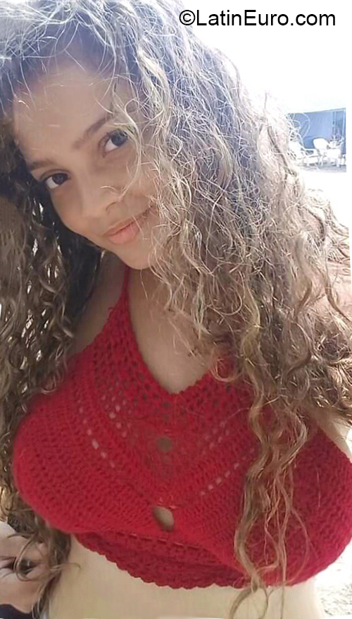 Date this beautiful Colombia girl Marcela from Barranquilla CO27516