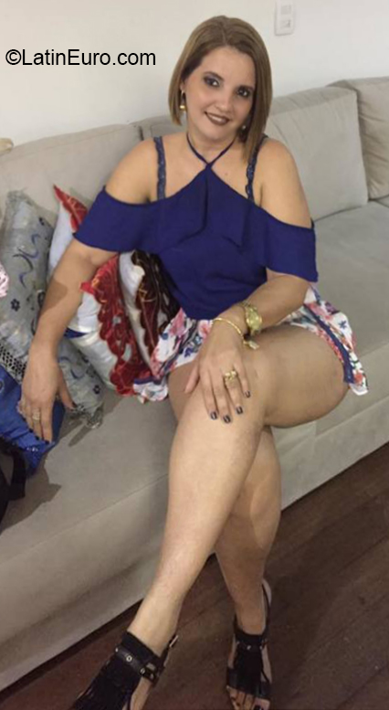 Date this hot Brazil girl Cintia rocha from Recife BR11166