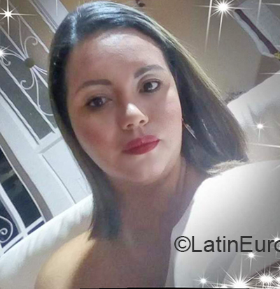 Date this attractive Colombia girl Eli from Cali CO28539