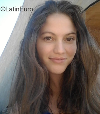 Date this delightful Colombia girl Kari from Cucuta CO27928