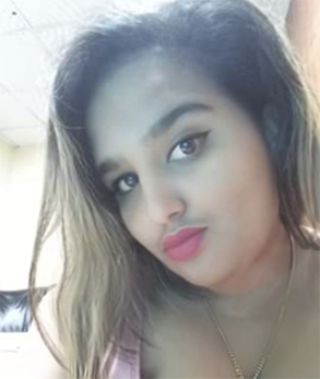 Date this lovely Cuba girl Karina from Havana CU702