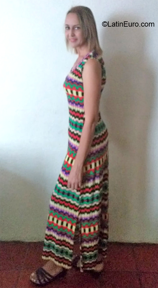 Date this tall Venezuela girl Mariluna from Barinas VE3345