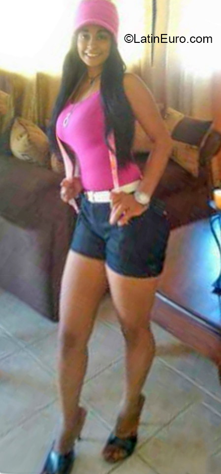 Date this young Dominican Republic girl Yudelka from Santiago DO38481