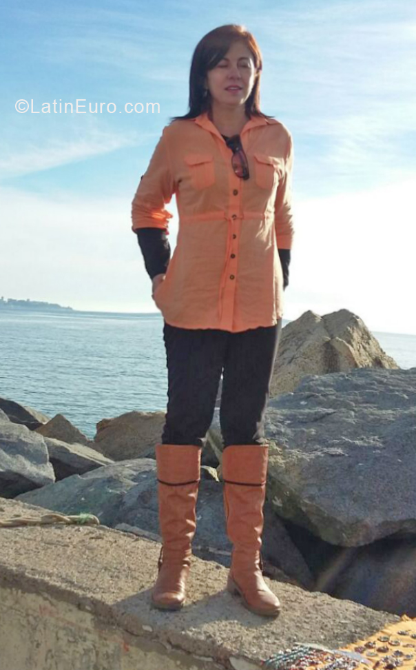 Date this charming Colombia girl Martha from Medellin CO28091