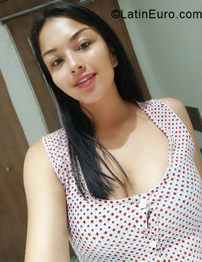 Date this sensual Colombia girl Kathy from Bogota CO28103