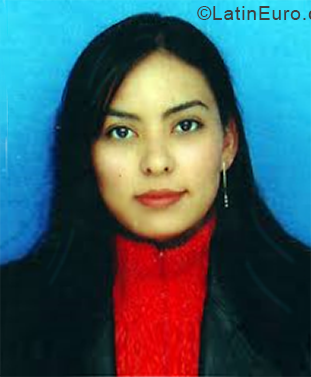 Date this lovely Colombia girl Pamela from Cali CO29912