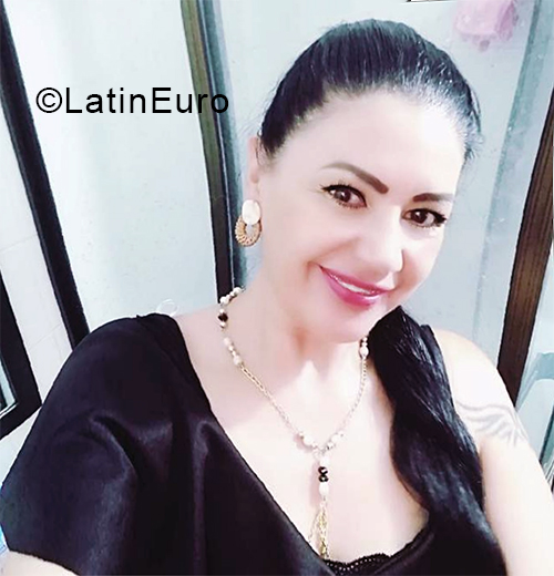 Date this gorgeous Colombia girl Kamantia from Cali CO28139