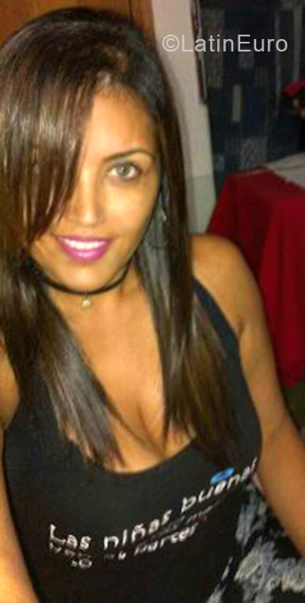 Date this attractive Venezuela girl Liliana from Valencia VE3373