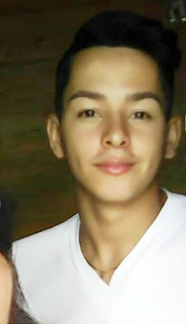 Date this hot Venezuela man Yunior from Araure VE3381