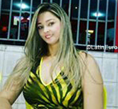 Date this happy Brazil girl Mary from Fortaleza BR11209