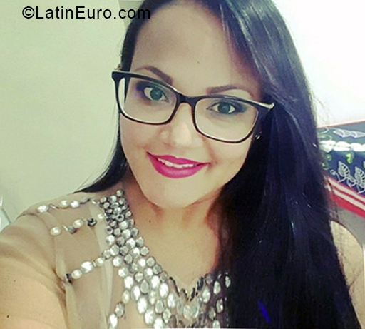 Date this happy Brazil girl Alessandra from Campinas BR11431