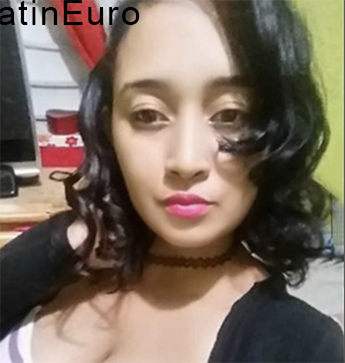 Date this attractive Dominican Republic girl Denis from Santo Domingo DO38647