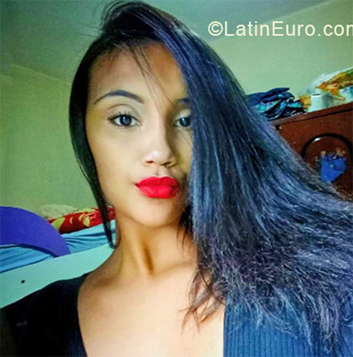 Date this young Brazil girl Bianca from Rio de Janeiro BR11225