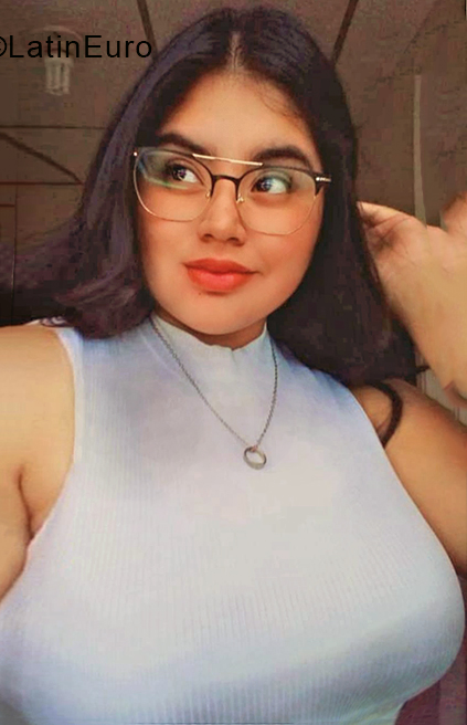 Date this fun Guatemala girl Vivian from Guatemala City GT134