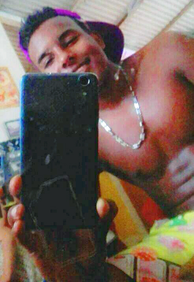 Date this charming Venezuela man Yojan from Barcelona VE3480