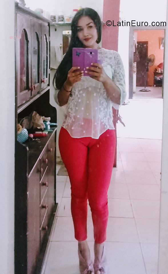 Date this good-looking Venezuela girl Magley from San Cristobal VE3482
