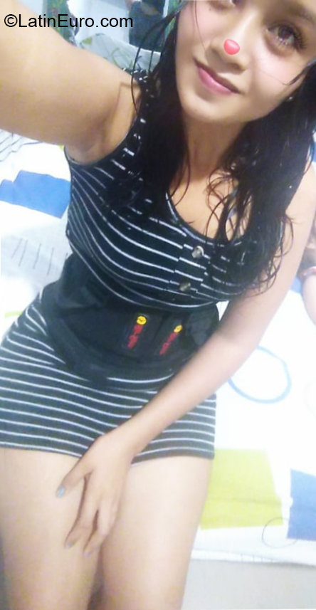 Date this attractive Peru girl Juliana from Pucallpa PE1668