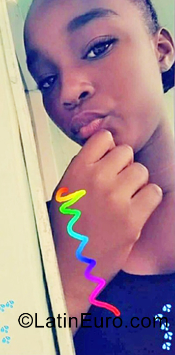 Date this hot Dominican Republic girl Llina from San Pedro De Macoris DO38816