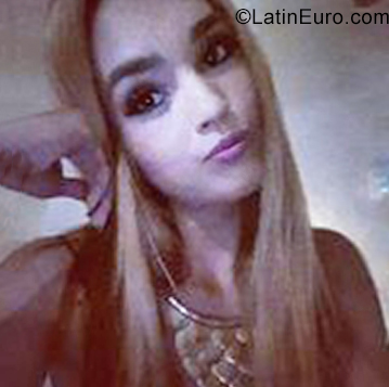 Date this funny Venezuela girl Silvia from Maracaibo VE3514