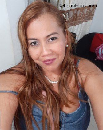 Date this charming Colombia girl Francia from Cartagena CO28768