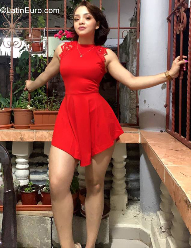 Date this young Dominican Republic girl Anael samantha from santiago DO38925