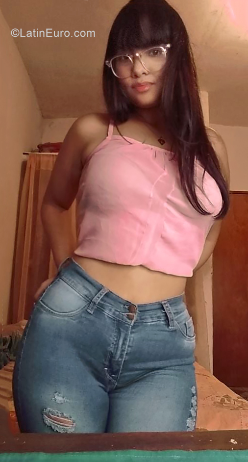 Date this good-looking Venezuela girl Gabriela from Barquisimeto VE3564