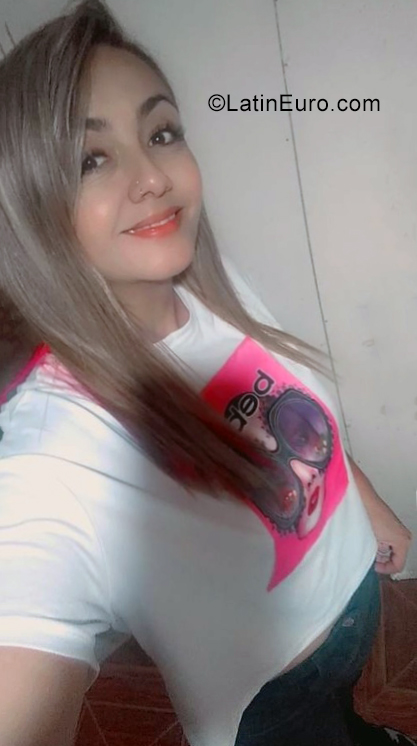 Date this lovely Colombia girl Paula from Manizales CO29174