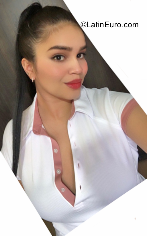 Date this stunning Colombia girl Angie from Bogota CO29273