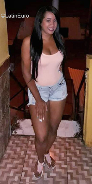 Date this lovely Colombia girl Genesis from Cali CO29283