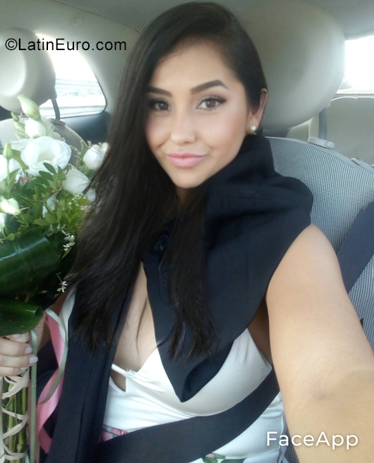 Date this sensual Italy girl Sinai from Pescara IT342