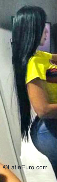 Date this hot Colombia girl Giovana from Medellin CO29497