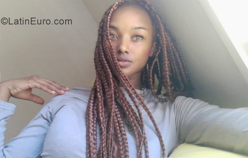 Date this gorgeous Costa Rica girl April from Alajuela CR445