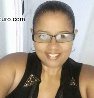 Date this nice looking Colombia girl Yasmin from Cali CO29719