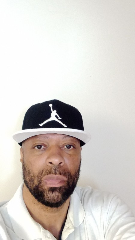 Date this foxy United States man Tony from New York City US21205