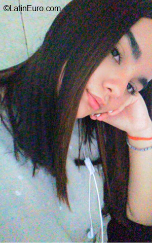 Date this sensual Argentina girl Dani from Mendoza AR717