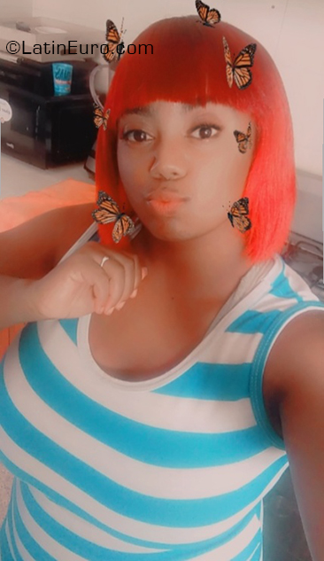 Date this charming Dominican Republic girl Maria from La Vega DO39658