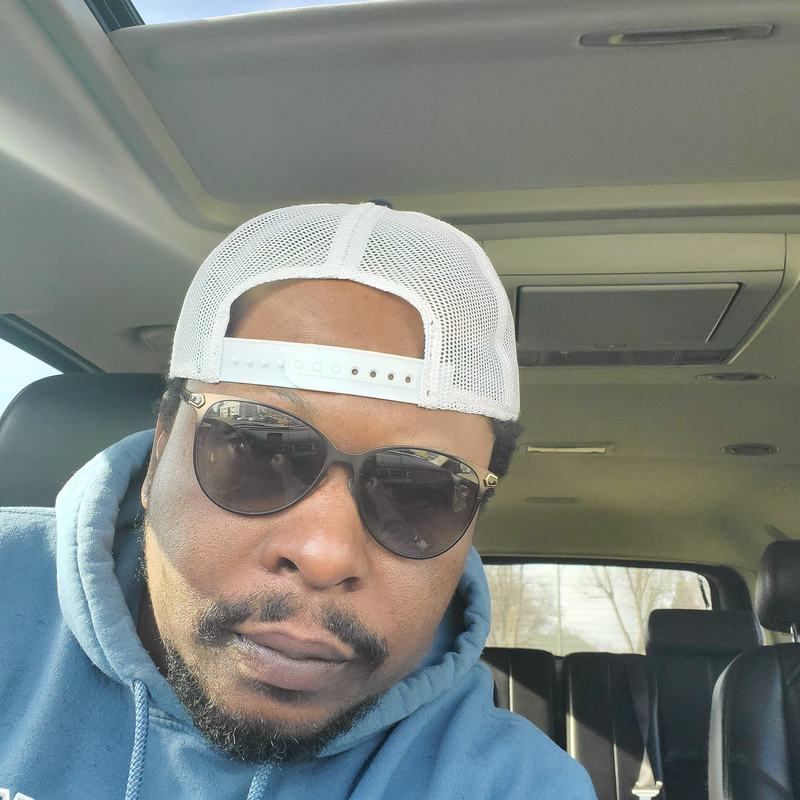 Date this gorgeous United States man Aziatic from Williston US21243