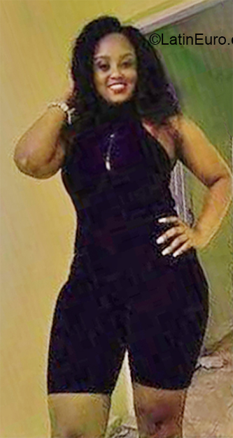 Date this lovely Dominican Republic girl Karen from San Pedro De Macoris DO39735