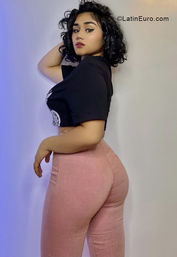 Date this exotic Russia girl B from Madrid VE3926