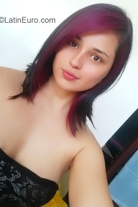 Date this sensual Colombia girl Katherine from Barrancabermeja CO30244