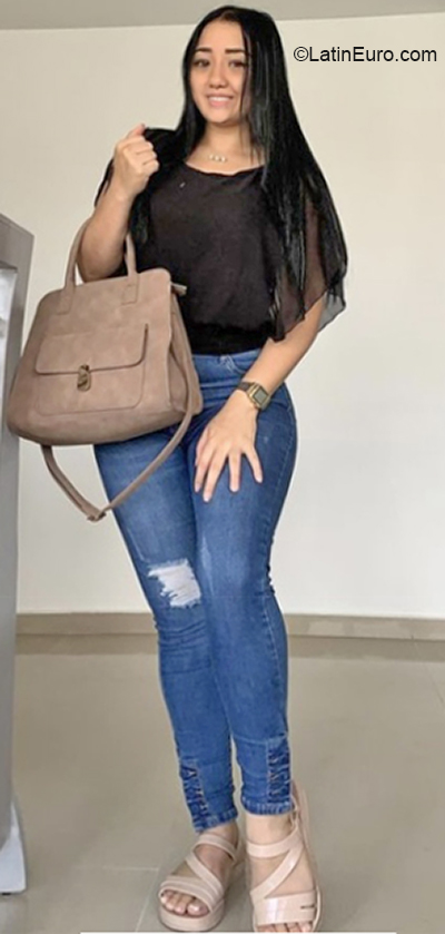 Date this beautiful Colombia girl Stef from Cali CO30257