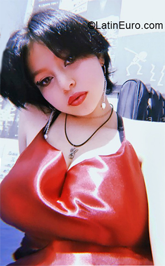 Date this tall Colombia girl Sammy Julie from Bogota CO30339