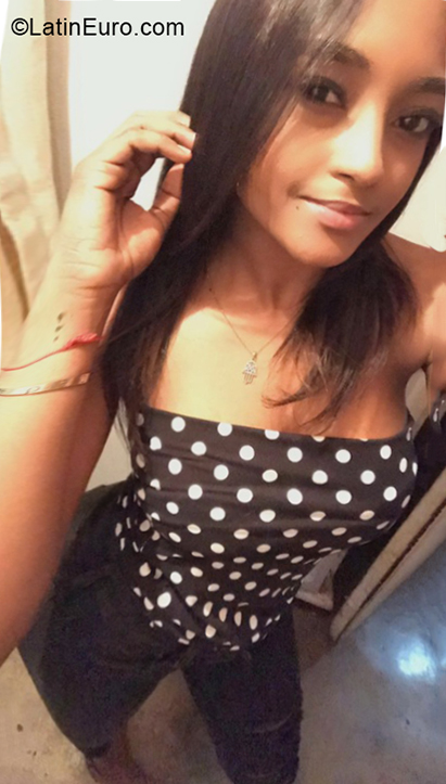 Date this charming Costa Rica man Juan from Santo Domingo DO39884