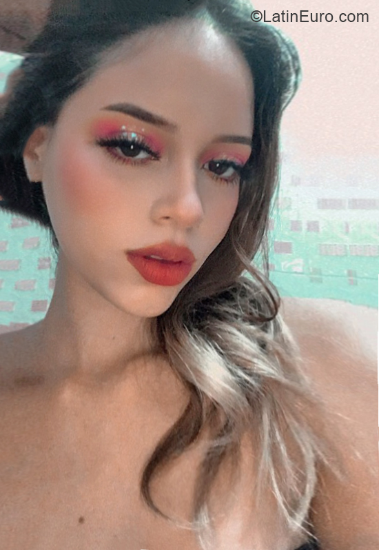 Date this gorgeous Colombia girl Alejandra from Santa Marta CO30431