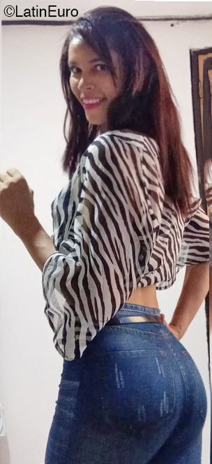 Date this georgeous Colombia girl Ingris from Barranquilla CO30492