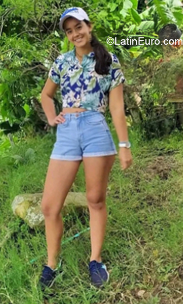 Date this beautiful Colombia girl SOL from Bogota CO30539