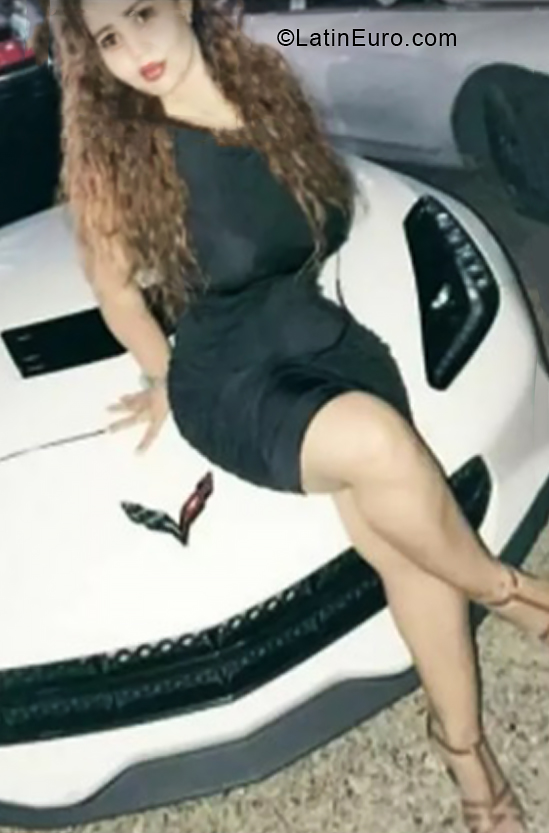 Date this stunning Dominican Republic girl Francia from Santiago DO40048