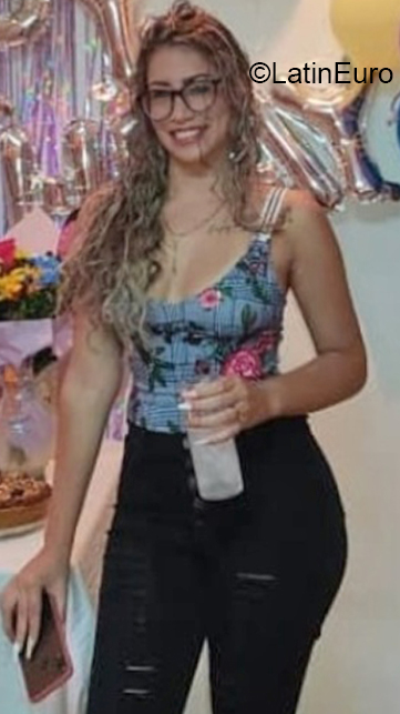 Date this sensual Venezuela girl Fabiola from Caracas VE4010