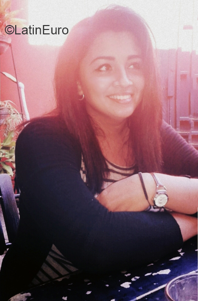 Date this attractive Nicaragua girl Anyoleth from Managua NI289