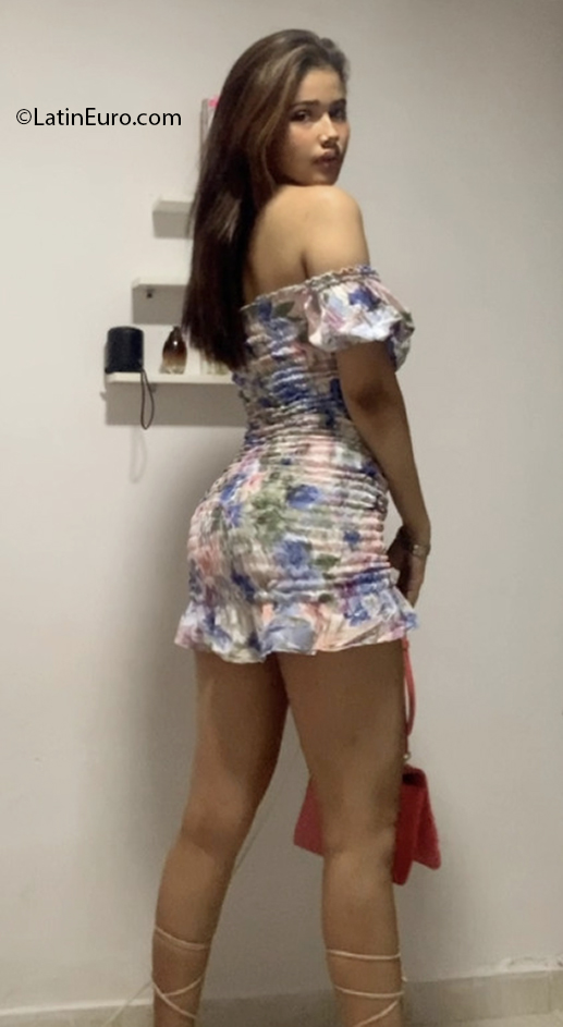 Date this lovely Colombia girl Yenni from Sincelejo CO30705